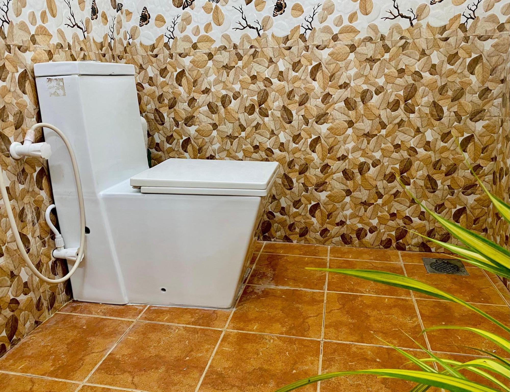 Sasmika Villa Surf And Yoga Hostel Велигама Экстерьер фото